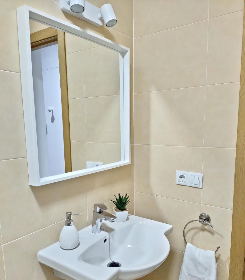 Relax Chiclana-Aparcamiento Privado-Tv Cable-Wifiplus-Aire Acond-Incluido 奇克拉纳－德拉弗龙特拉 外观 照片